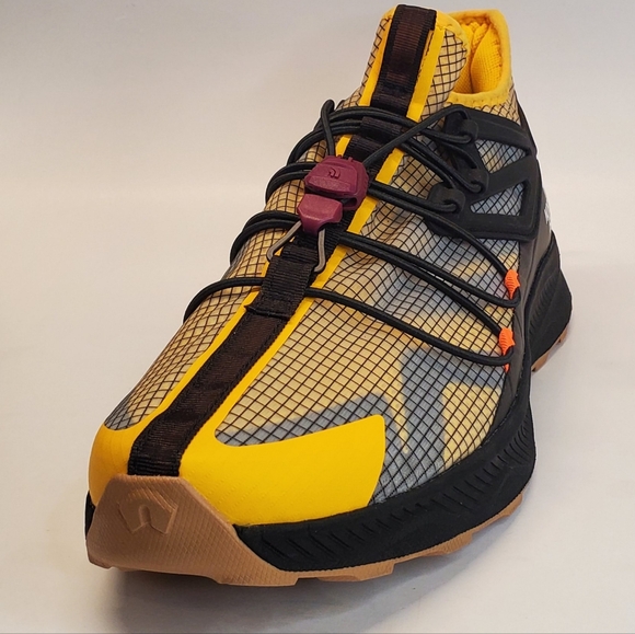 The North Face Oxeye Tech Men's  Hiking Running Shoes Size 12 Summit Gold/Black - Picture 4 of 13